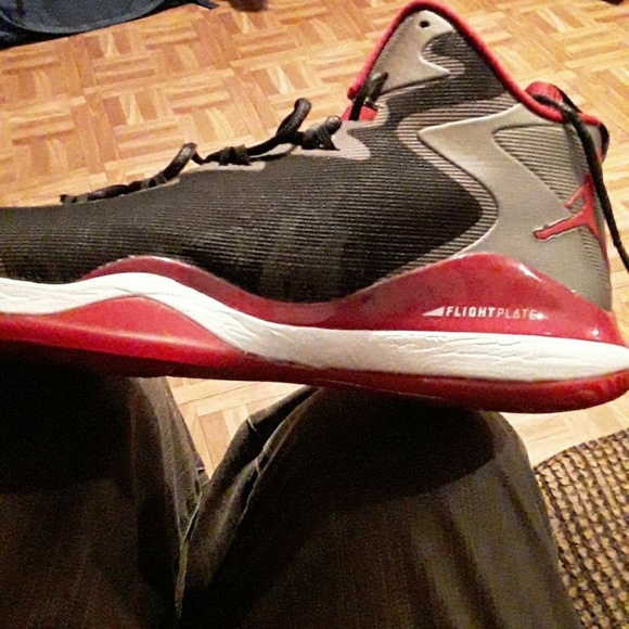 Brand new jordans flight plate size 14 - Picture 7 of 7